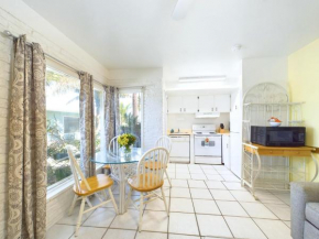 Unit 111- 2br Condo With Heated Pool And Hot Tub